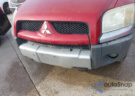 2006 Mitsubishi Raider Duro Cross V8 from USA, damaged, VIN 1Z7HT38N66S538389